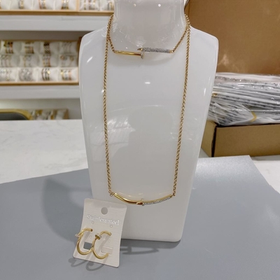 ステンレス鋼の18k金は吊り下げ式のネックレスを愛するブランドのネックレスをめっきした